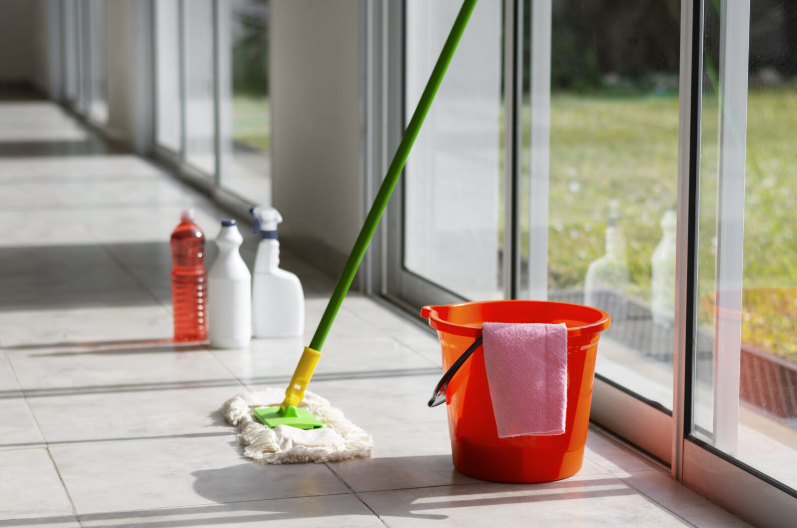 still-life-cleaning-tools